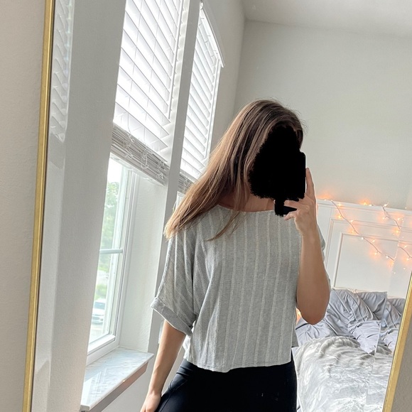 Crop Top Grey & White Stripes Caution to the Wind - Picture 4 of 7